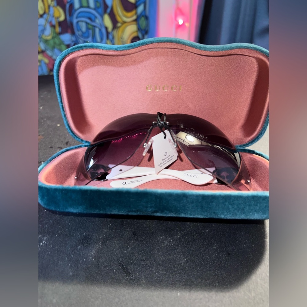 Gucci sunglasses